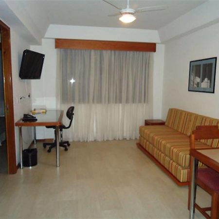 Collins Trade Hotel 阿雷格里港 外观 照片