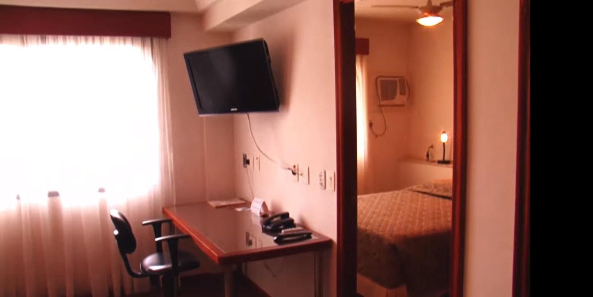 Collins Trade Hotel 阿雷格里港 外观 照片