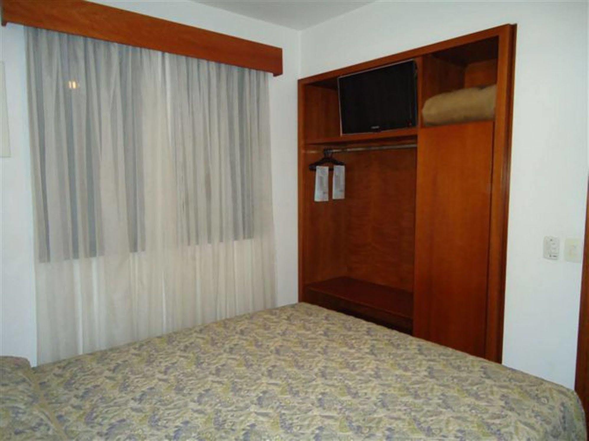 Collins Trade Hotel 阿雷格里港 外观 照片