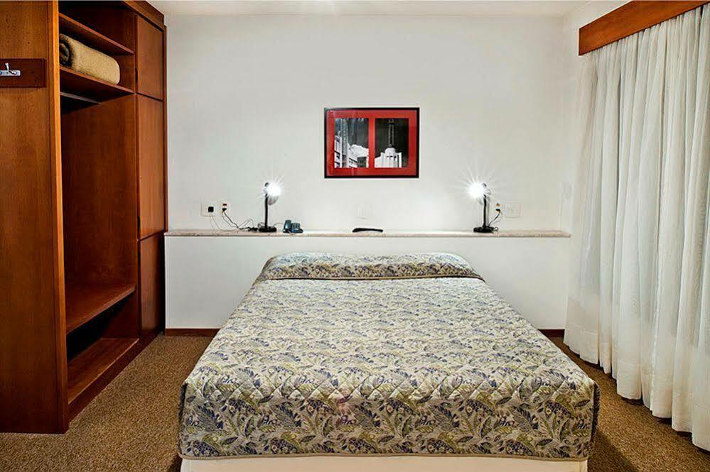 Collins Trade Hotel 阿雷格里港 外观 照片